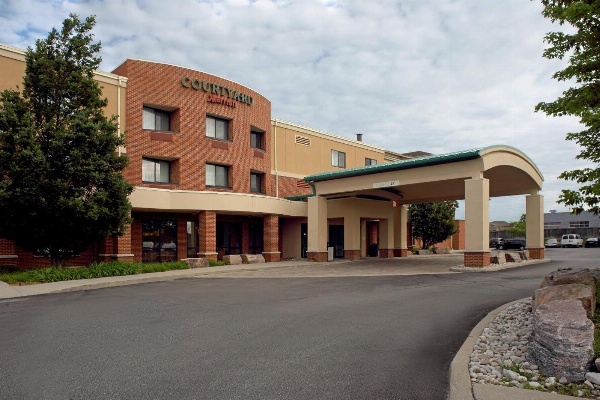 Courtyard by Marriott Hamilton image 1